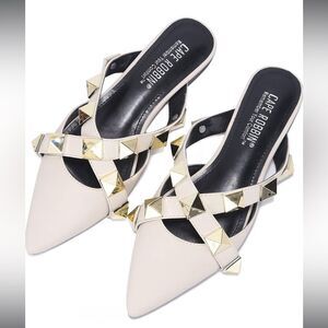 Cape Robbin Melis Studded Pointed Flat Slides Women’s Size 8